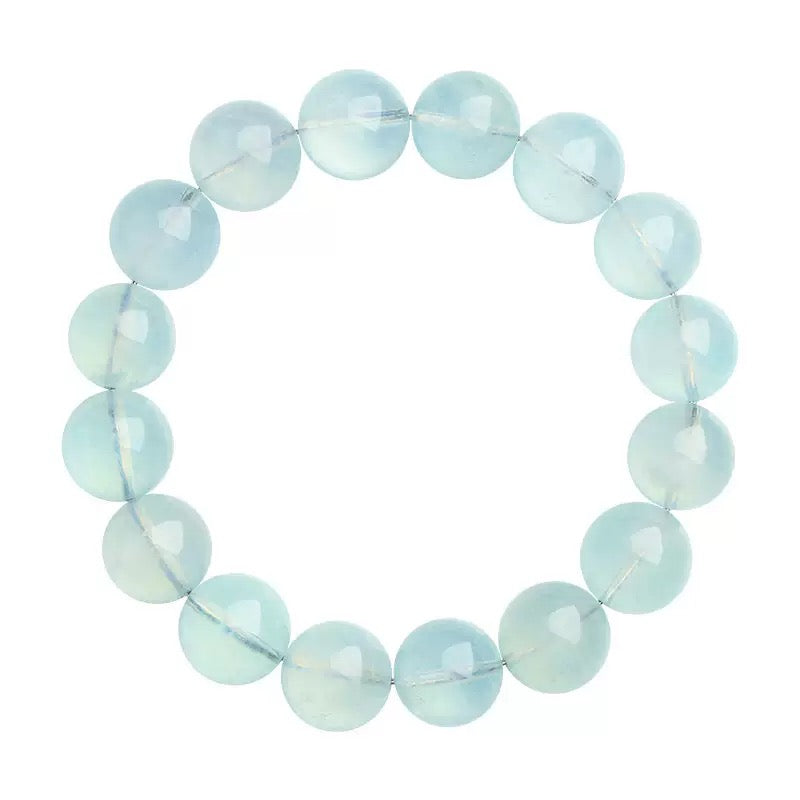 Healing Aquamarine crystal bracelet – soothing stone for anxiety relief, emotional healing, and clarity