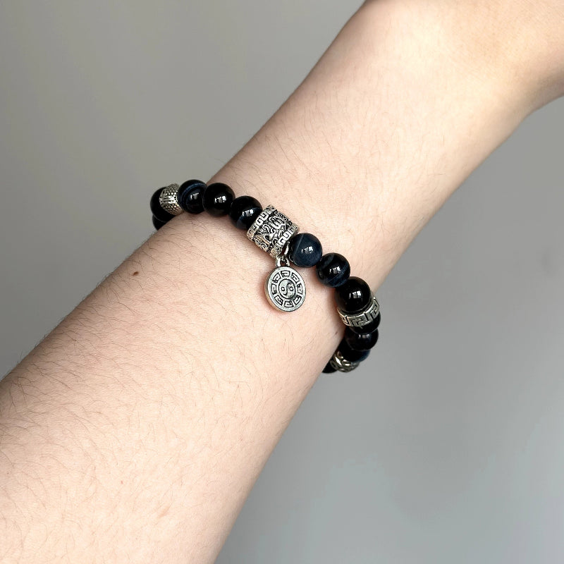 Stylish beaded crystal bracelet featuring Blue Tiger’s Eye and Black Agate – perfect for protection and balanced energy flow.