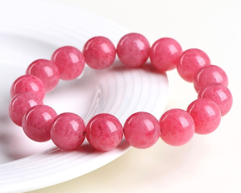 Crystals for healing – rhodonite bracelet for emotional support and mental clarity