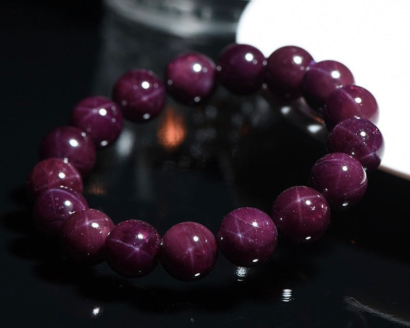 Garnet healing crystal bracelet for anxiety relief and meditation – natural gemstone jewelry for emotional balance