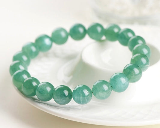 Green Kyanite crystal bead bracelet for emotional healing and focus