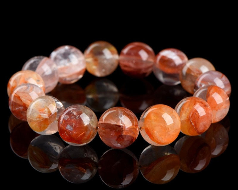 Healing crystal bracelet with hematoid quartz – emotional balance and confidence