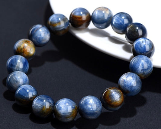 Healing crystal bracelet with kyanite and layered paragenetic stones – grounding and spiritual protection