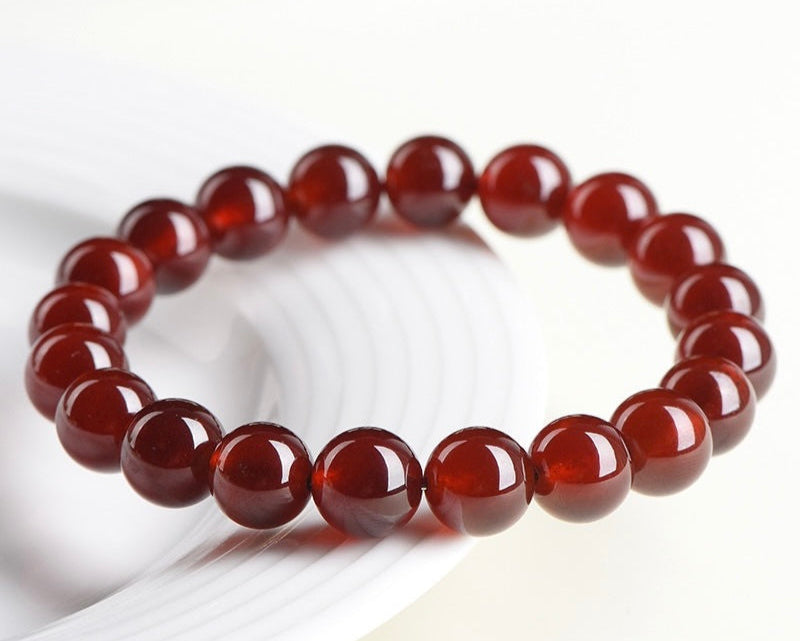 Healing crystal bracelet – garnet beads for courage, protection, and focus