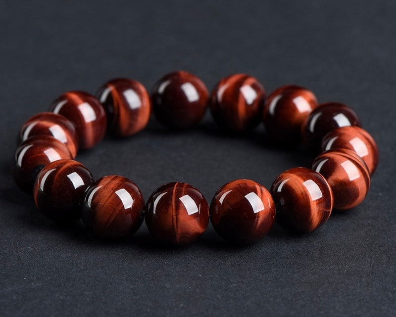 Healing crystal bracelet with red tiger eye – best crystals for stress and confidence