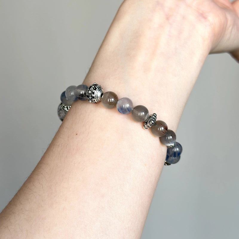 Unique beaded bracelet with crystals – featuring Herkimer Diamond and Kyanite for healing and throat chakra alignment.