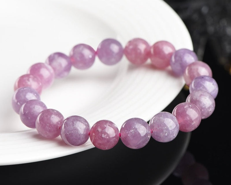 Lepidolite crystal bracelet – natural gemstone jewelry for better sleep and stress relief