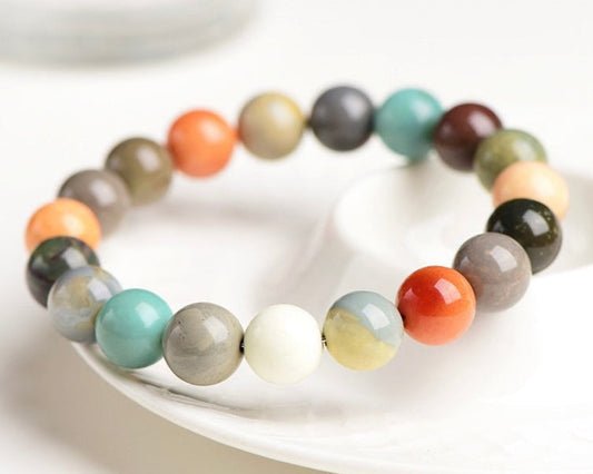 Beaded crystal bracelet for women and men made from vibrant Alashan agate stones