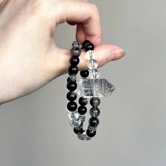 Beaded crystal bracelet with Black Rutilated Quartz and Obsidian – handcrafted jewelry for healing, grounding, and inner clarity.