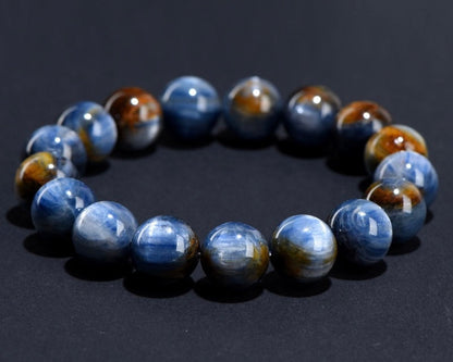 Bracelet with crystal beads – kyanite and unique paragenetic mineral formations for clarity and strength