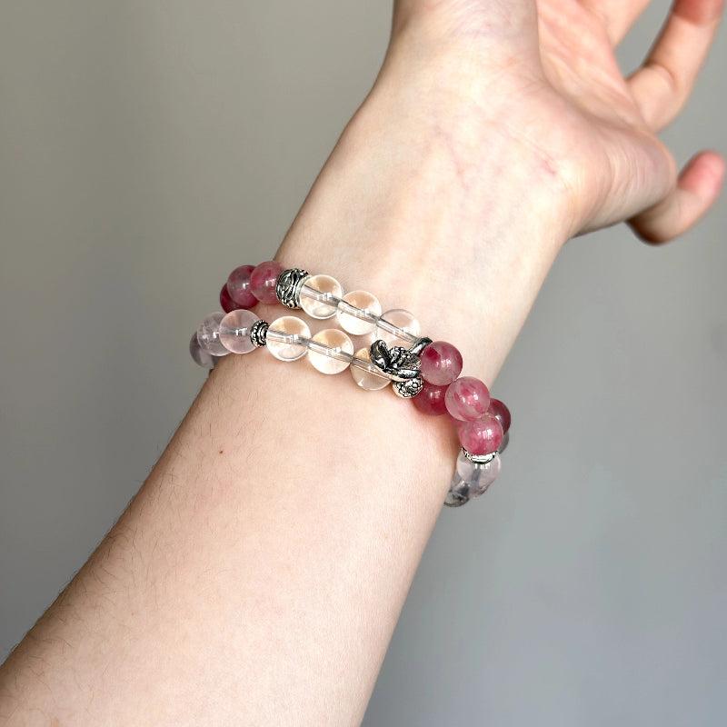 Energy crystal bracelet for emotional balance and clarity – includes Clear Quartz and Rhodonite, perfect for healing intentions.