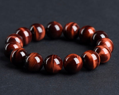 Healing crystal bracelet with red tiger eye – best crystals for stress and confidence