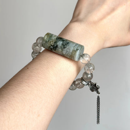 Energy crystal bracelet featuring Rabbit Hair Quartz and Jade – perfect for grounding, clarity, and emotional renewal.