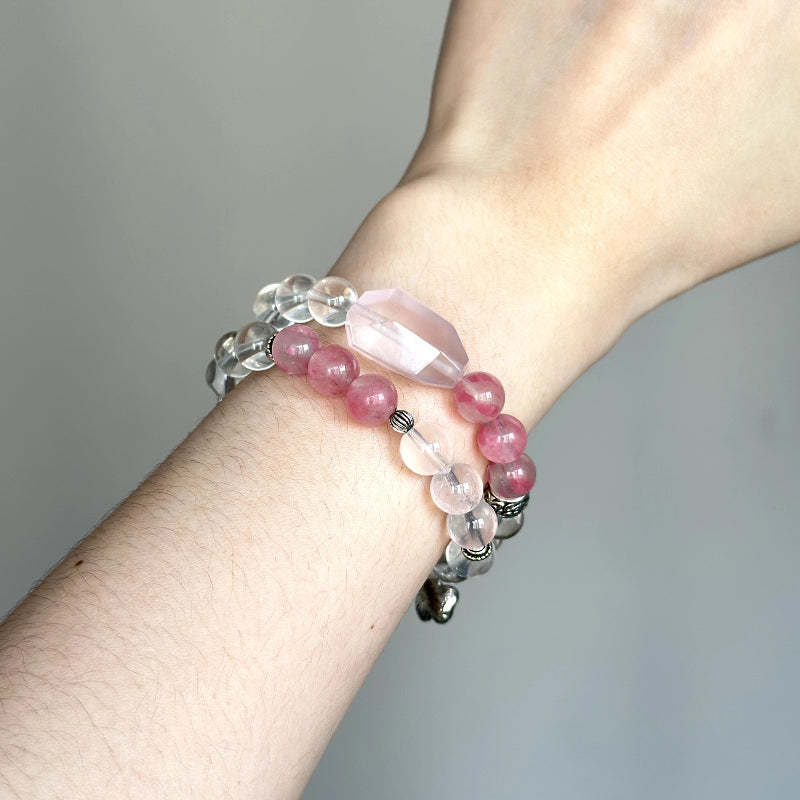 Unique beaded bracelet with Rose Quartz, Clear Quartz, and Rhodonite – designed for self-love, heart healing, and calm energy.