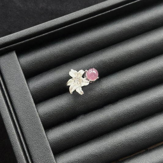 Madagascar rose quartz ring with sterling silver lily design, crystal ring for love, self-love and emotional healing
